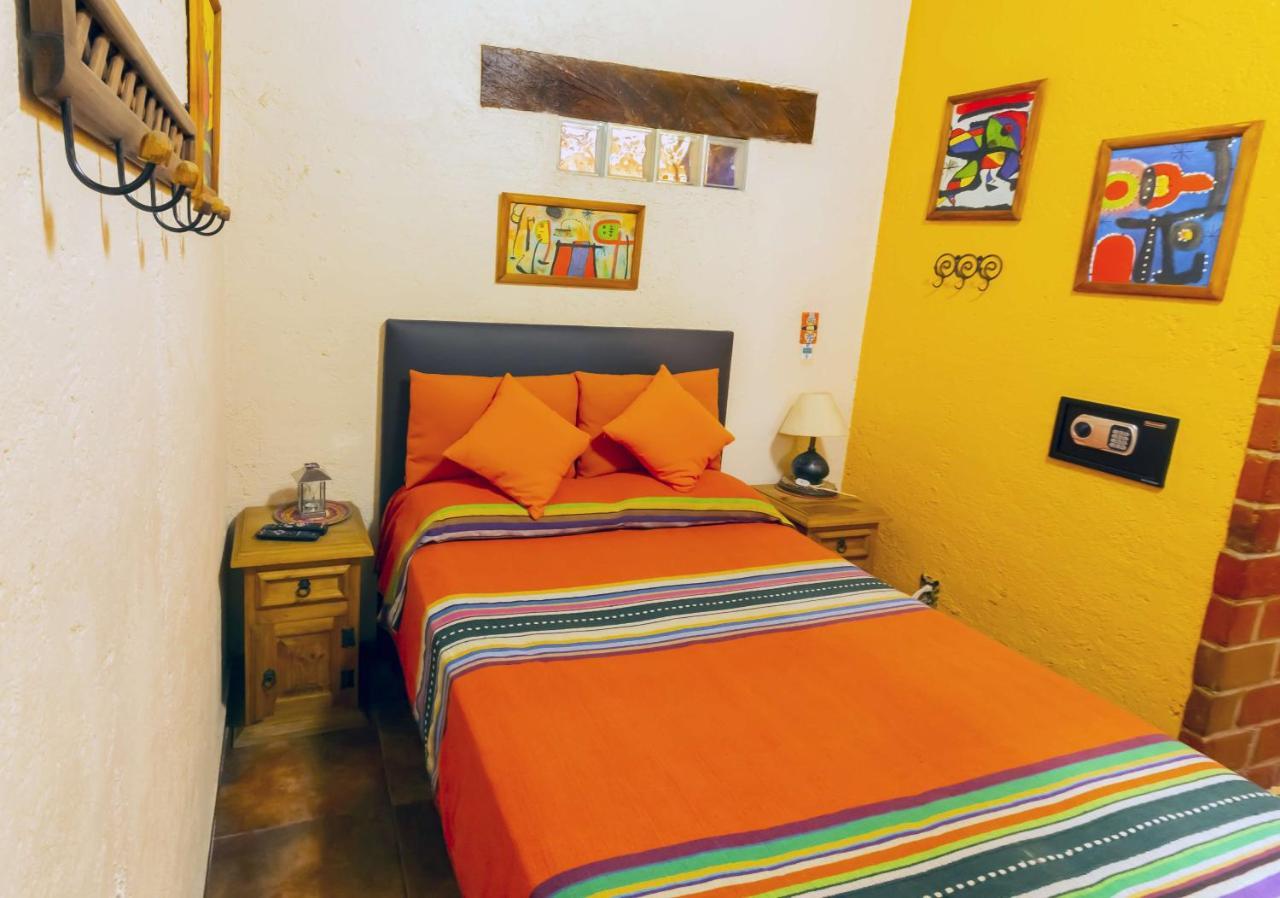 Mex Suites Casa Azul B&B Мехико Экстерьер фото